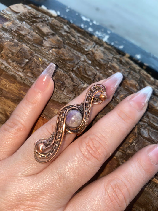 Dream Amethyst Ribbon ring