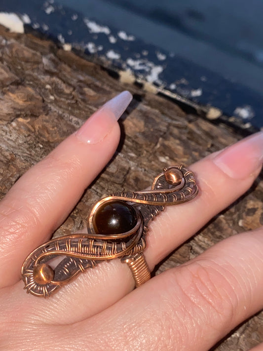 Deep Amethyst Ribbon Ring